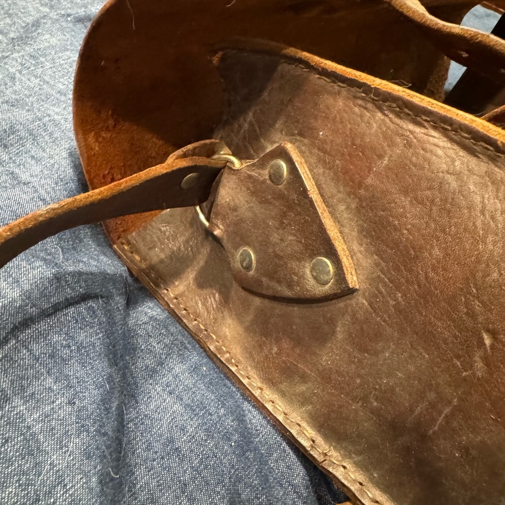 Brown Vintage Leather Briefcase with Adjustable Strap and Buckle Closure - Picture 10 of 14